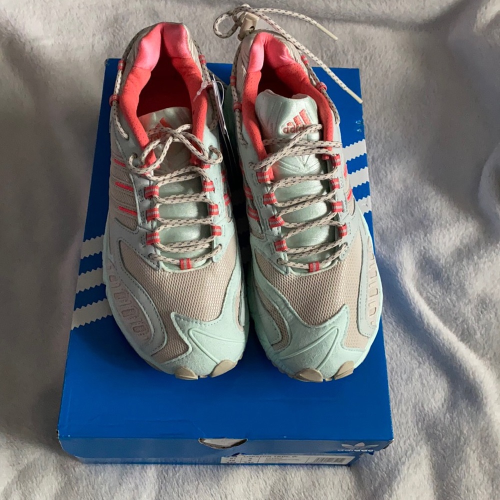 Adidas Torsion Sneaker